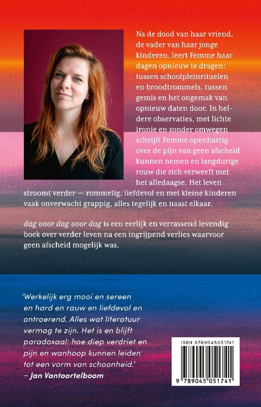 Achterkant van dag voor dag voor dag