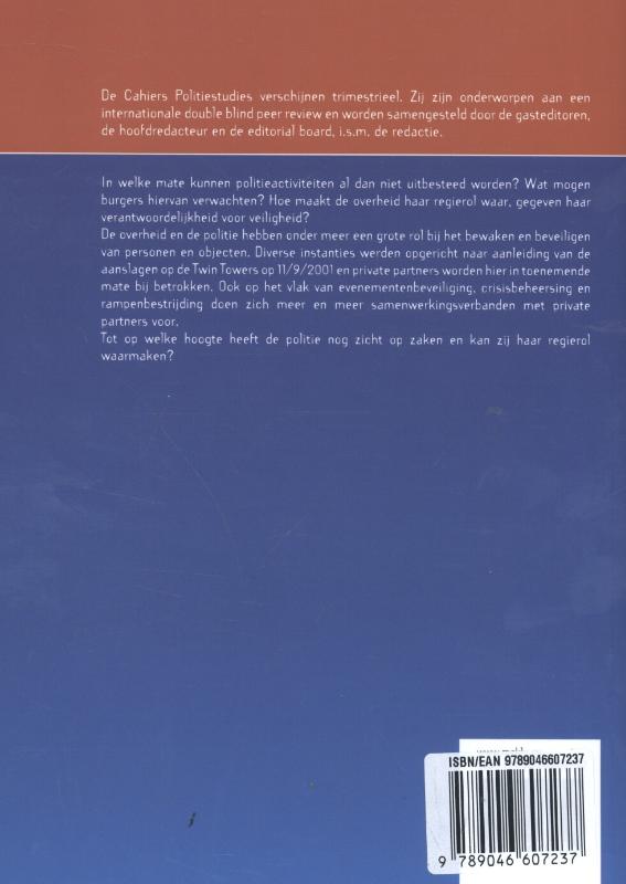 Achterkant van Outsourcing policing