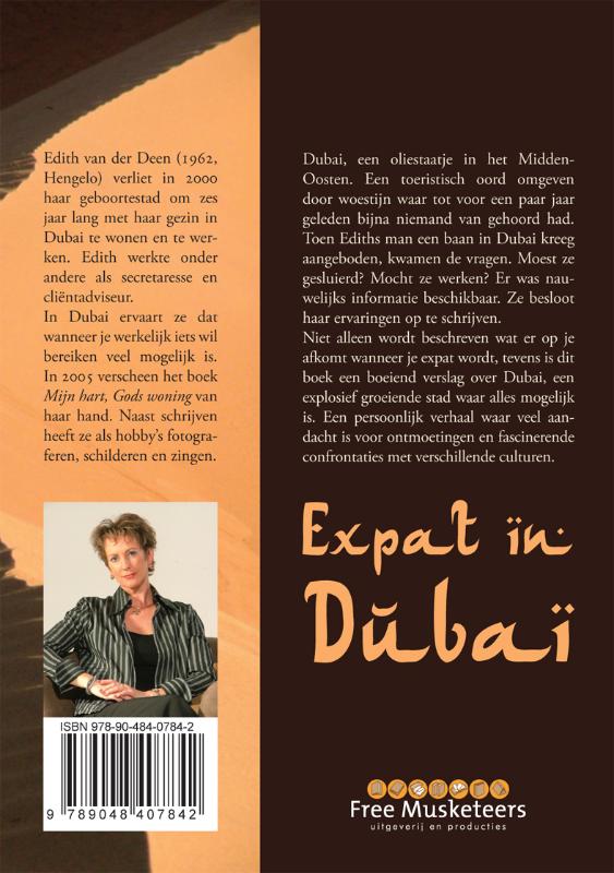 Achterkant van Expat in Dubai