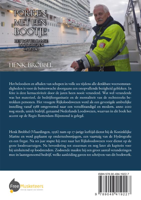 Achterkant van Porren met een bootje