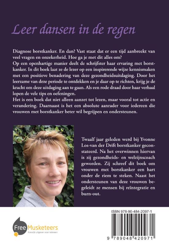 Achterkant van Leer dansen in de regen