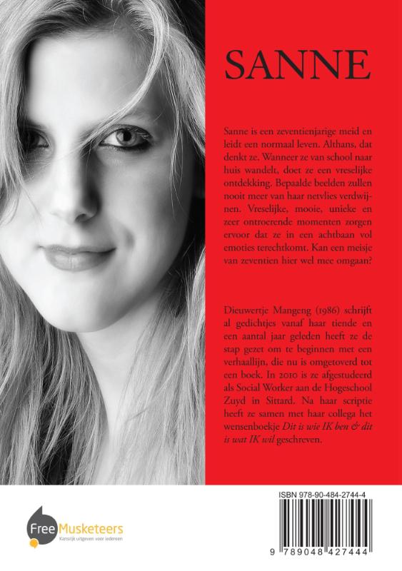 Achterkant van Sanne