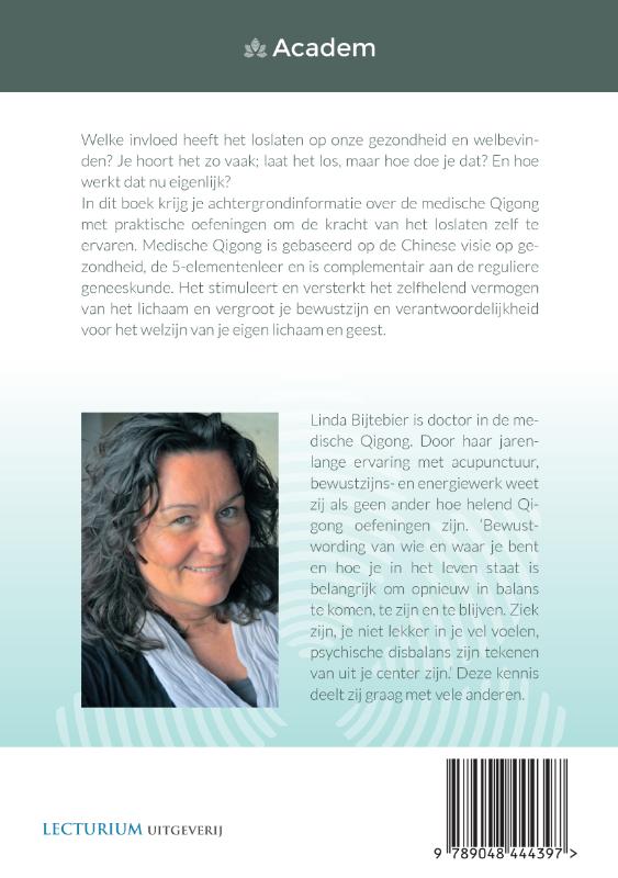 Achterkant van Medische Qigong & de kracht van loslaten