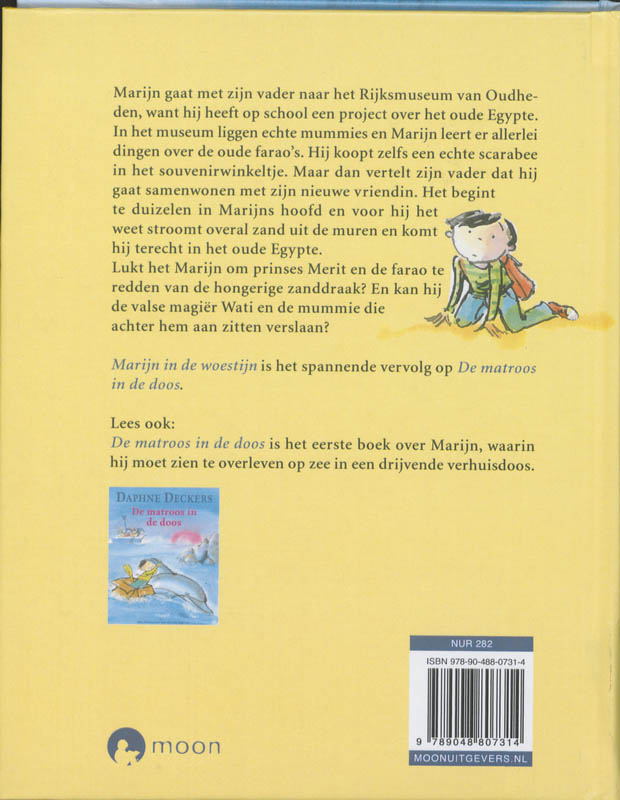 Achterkant van Marijn in de woestijn