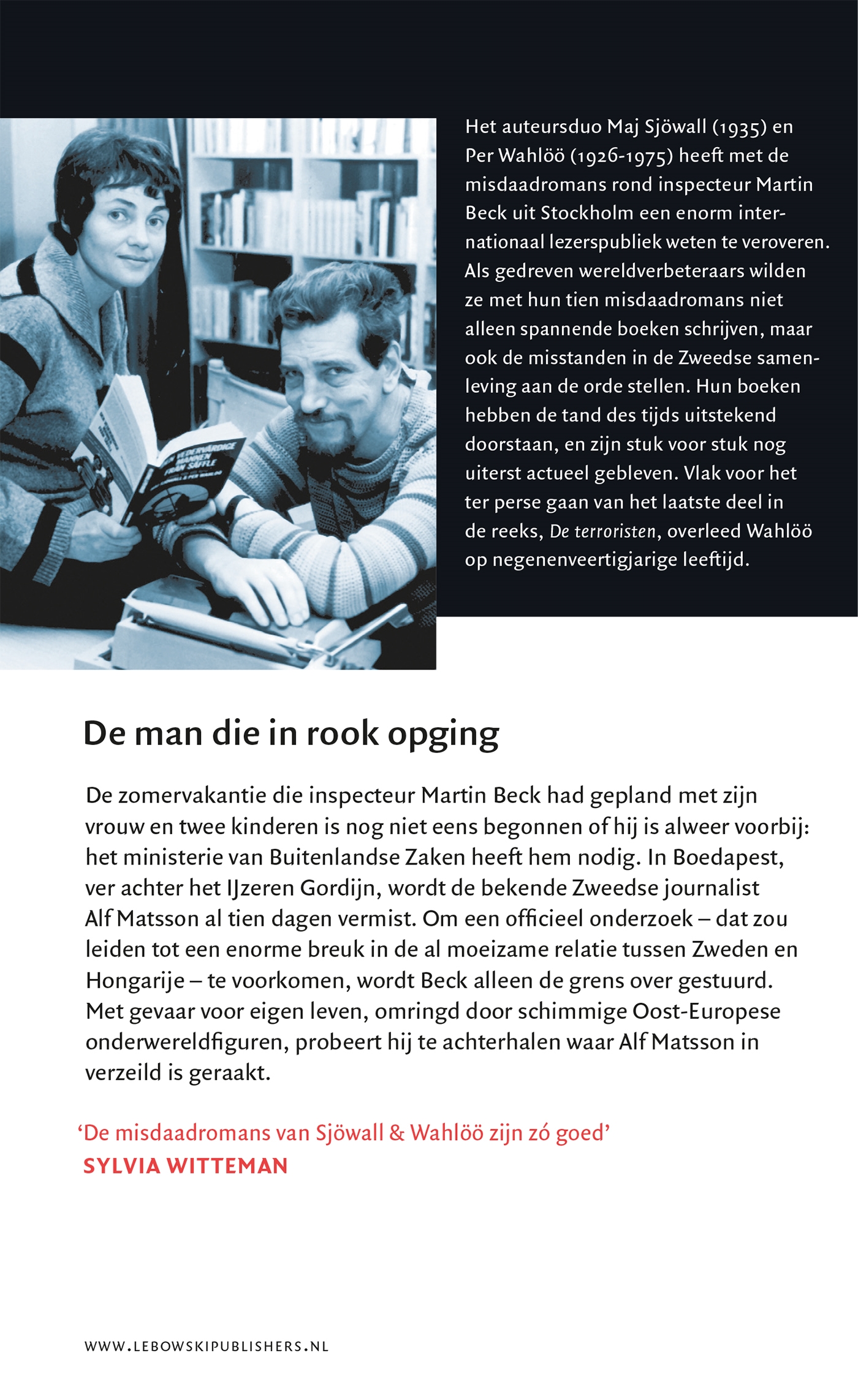 Achterkant van De man die in rook opging