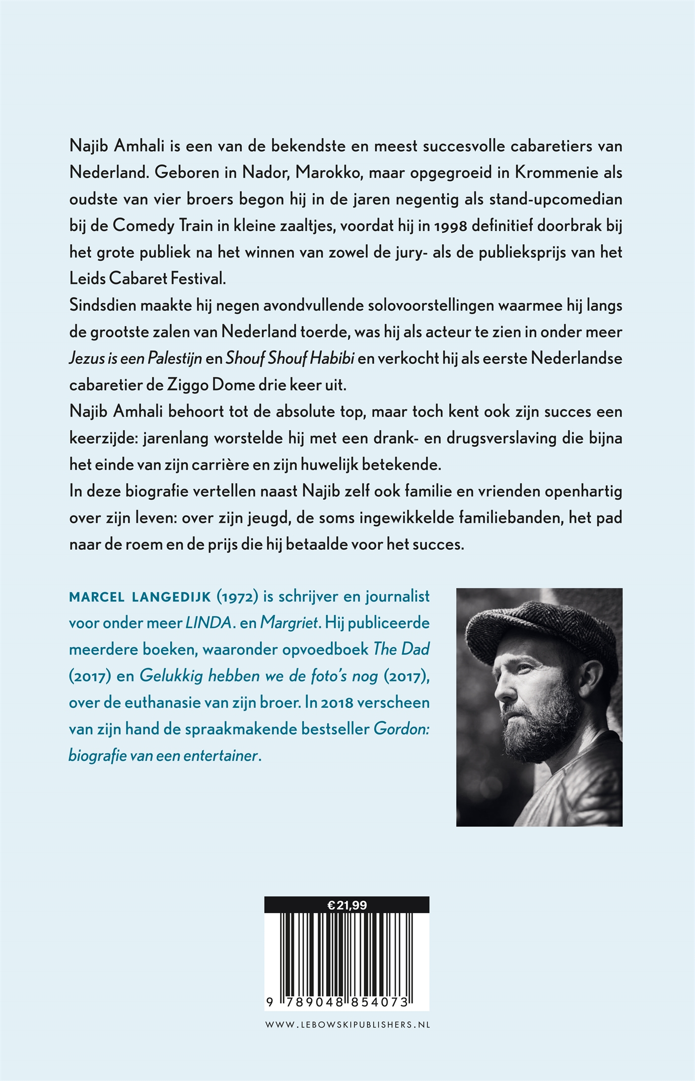 Achterkant van Najib