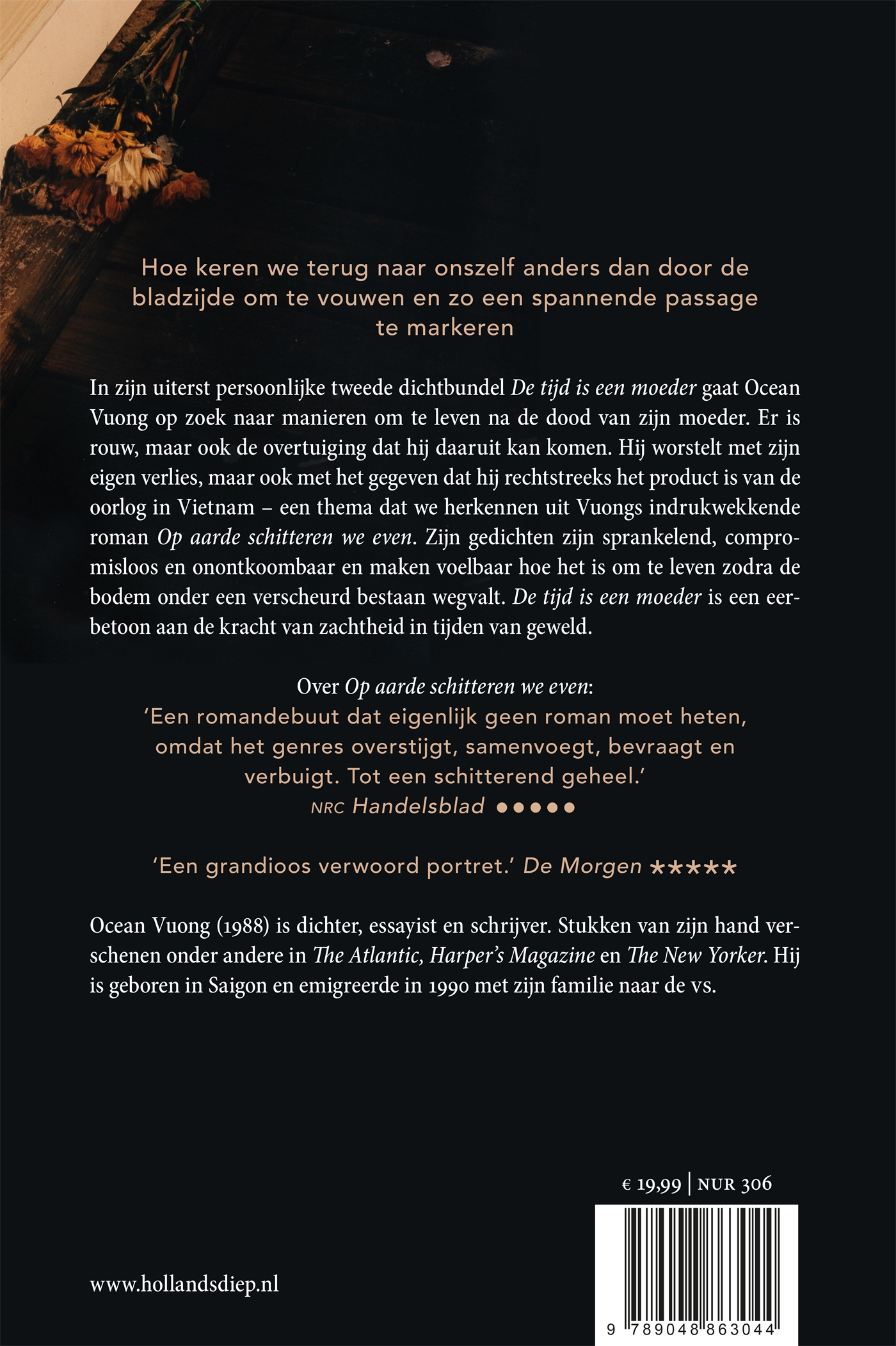 Achterkant van De tijd is een moeder