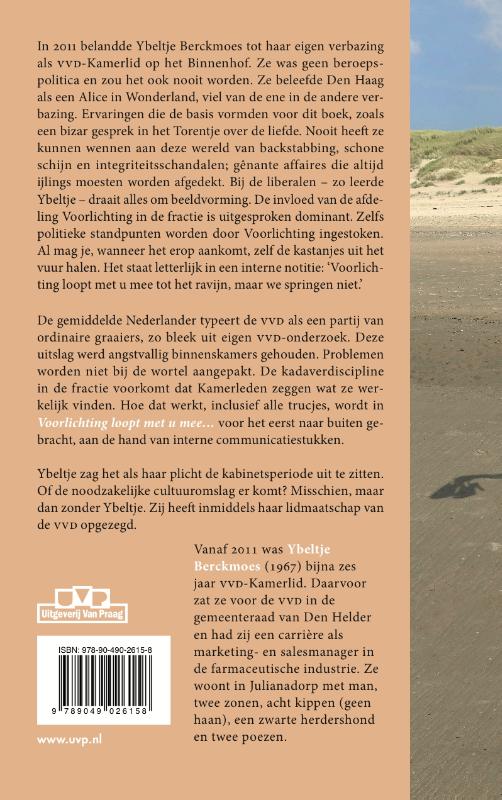 Achterkant van Voorlichting loopt met u mee tot het ravijn