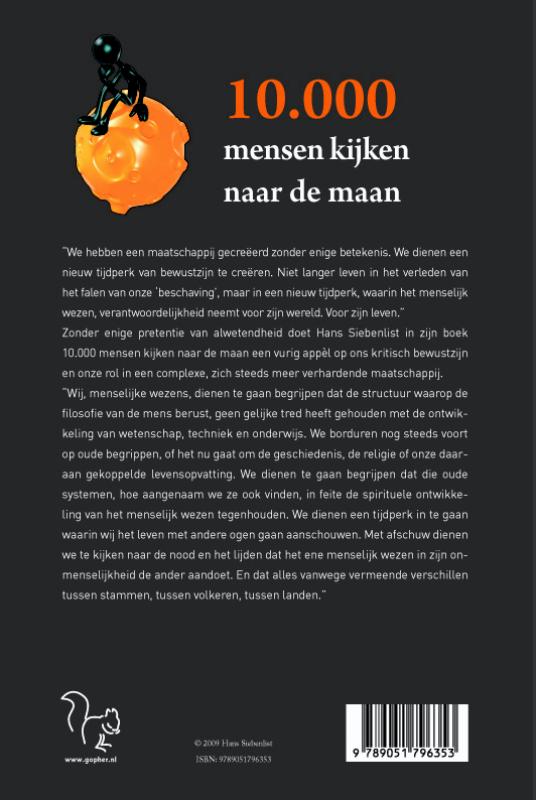 Achterkant van 10.000 mensen kijken naar de maan