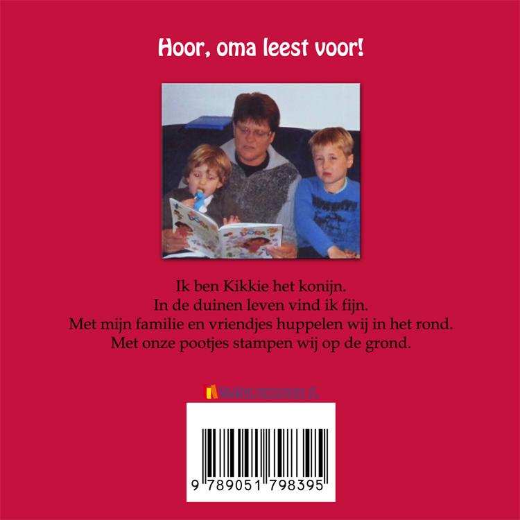 Achterkant van Kikkie het konijn
