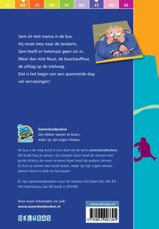 Achterkant van De bus is de weg kwijt
