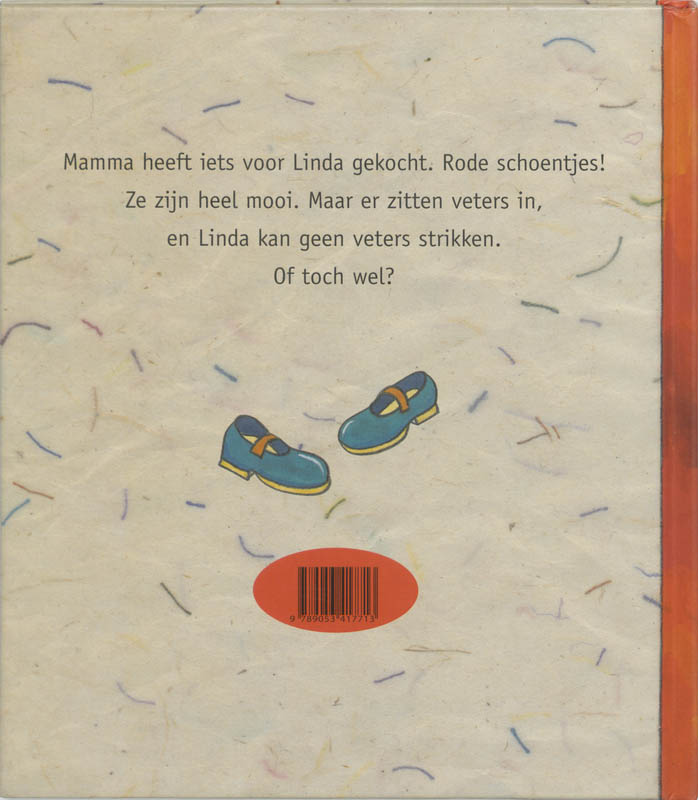 Achterkant van Linda leert veters strikken