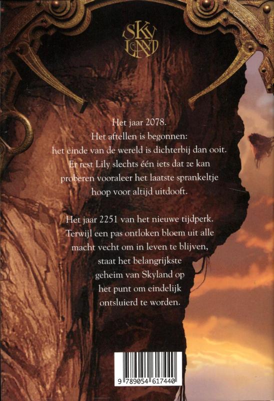 Achterkant van 2 Het stormschip