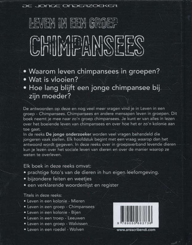 Achterkant van Leven in een groep chimpansees