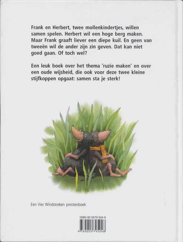 Achterkant van Een hoge berg en een diepe kuil