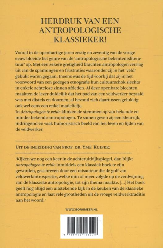 Achterkant van Antropologen te velde