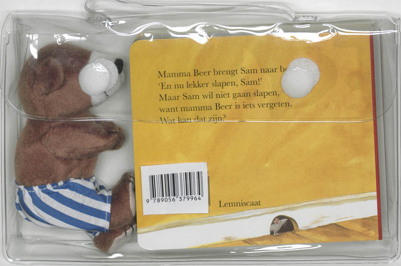 Achterkant van Kartonboekje en knuffel