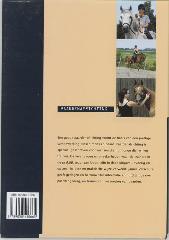 Achterkant van Paardenafrichting