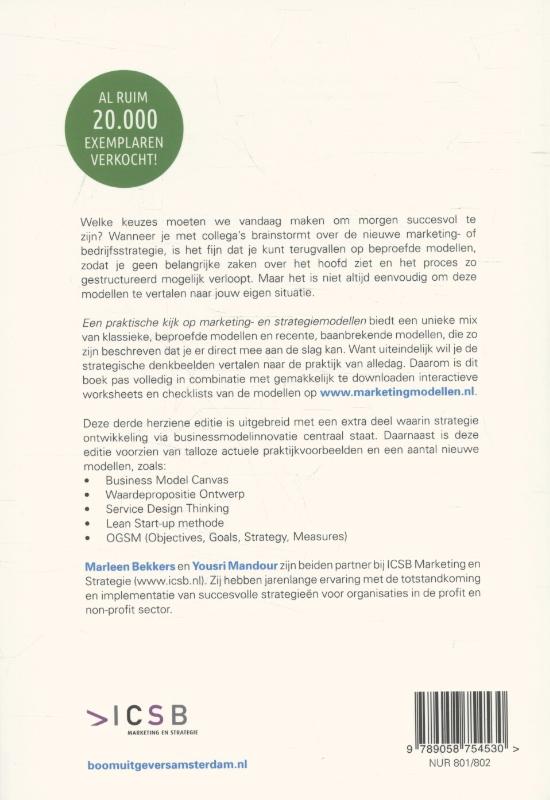 Achterkant van Een praktische kijk op marketing- en strategiemodellen