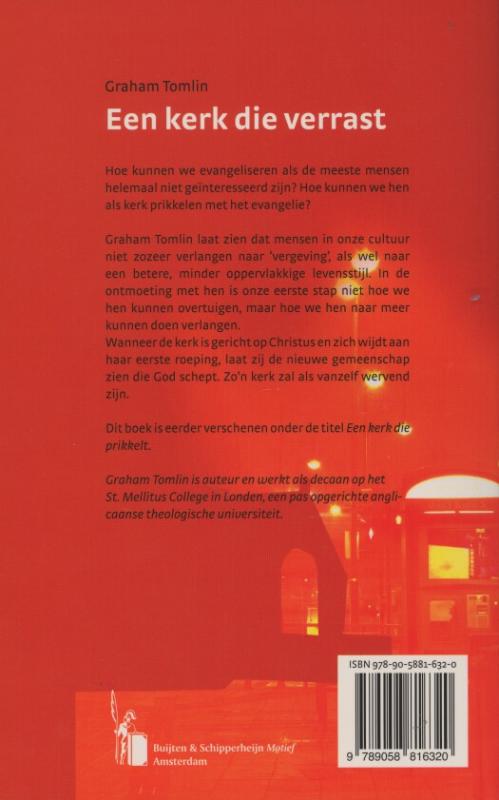 Achterkant van Een kerk die verrast