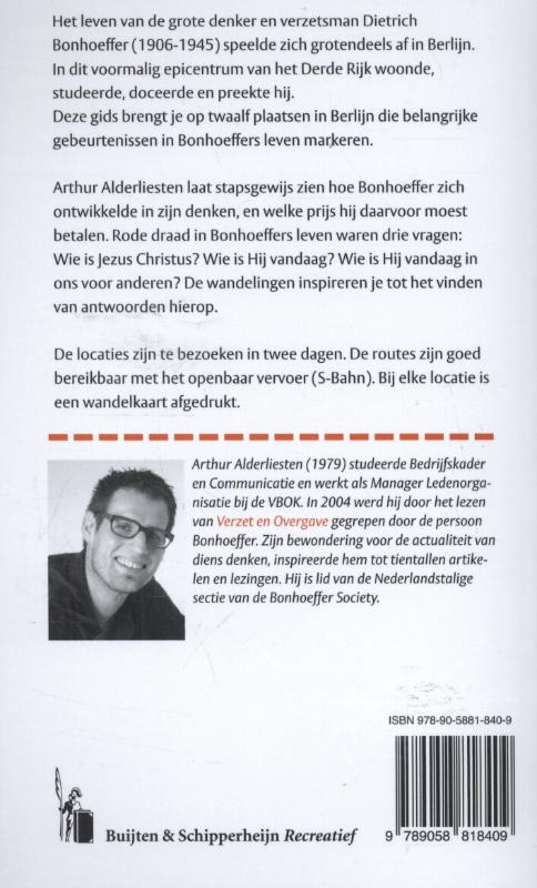 Achterkant van Wandelen door Bonhoeffers gedachtegoed