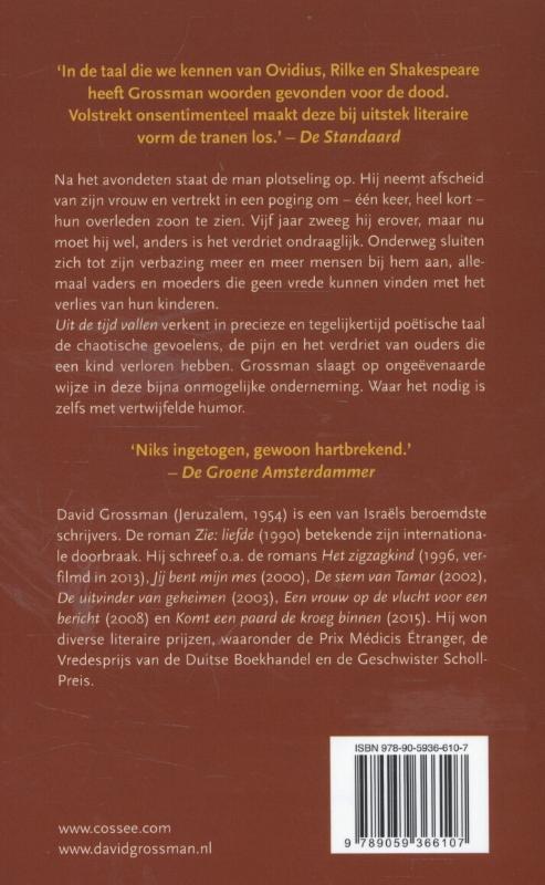 Achterkant van Uit de tijd vallen