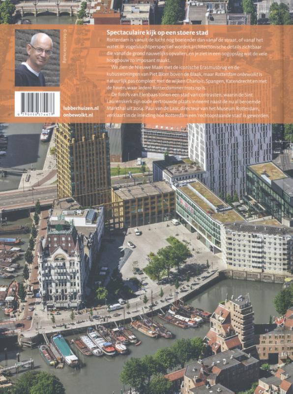 Achterkant van Rotterdam onbewolkt