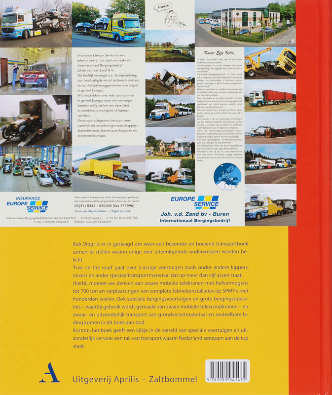 Achterkant van Five on the road