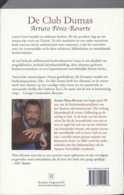 Achterkant van De club Dumas