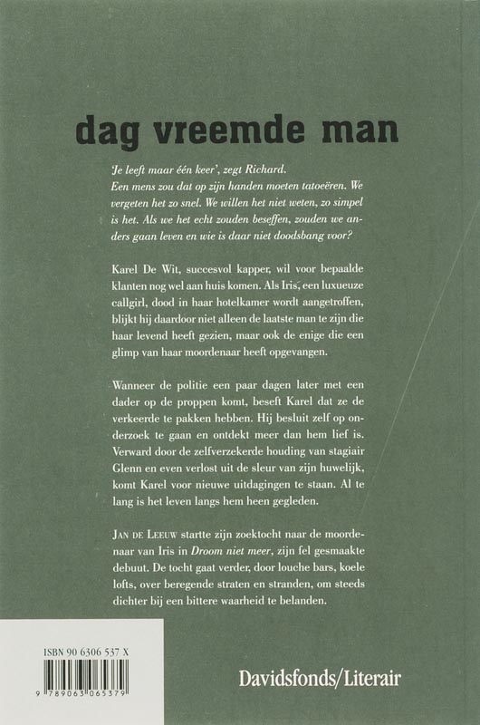 Achterkant van Dag vreemde man