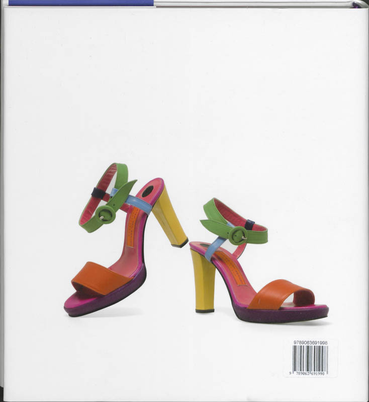 Achterkant van Hester van Eeghen bag and shoe design