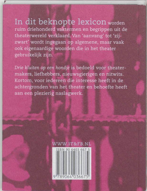 Achterkant van Drie kluiten op een hondje