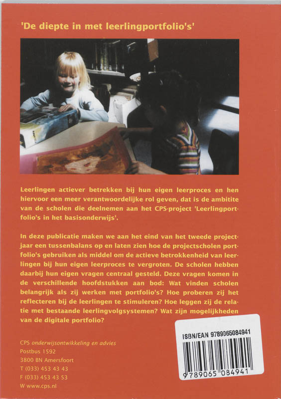 Achterkant van De diepte in met leerlingportfolio's!