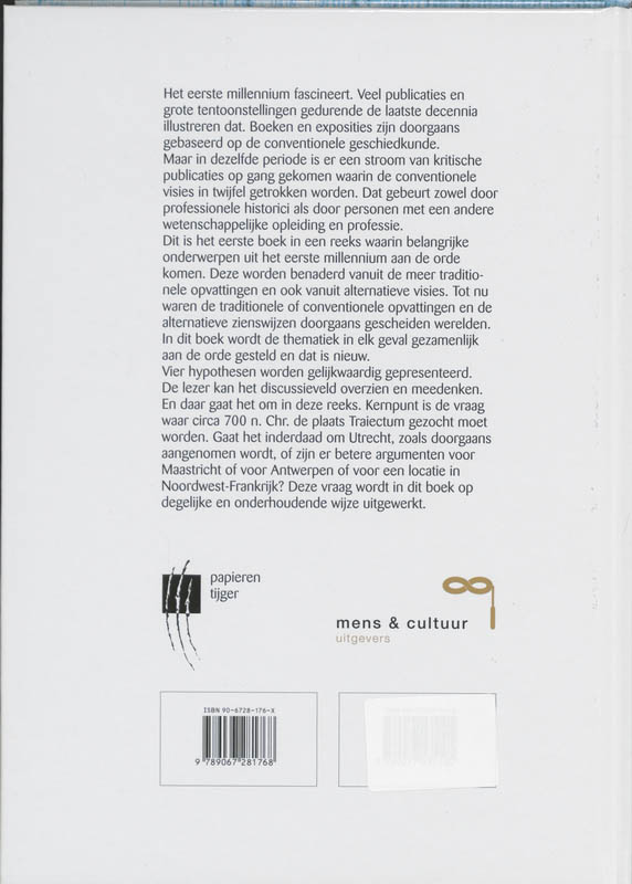 Achterkant van Willibrord en Bonifatius