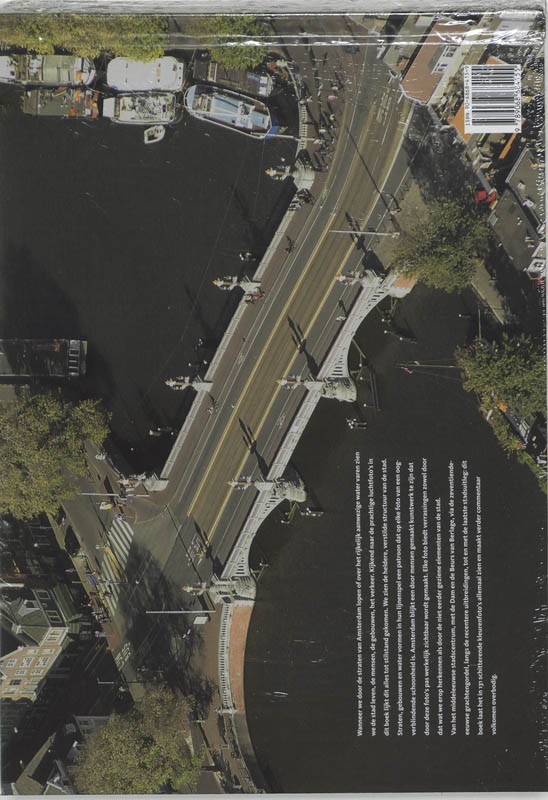 Achterkant van Amsterdam vanuit de lucht