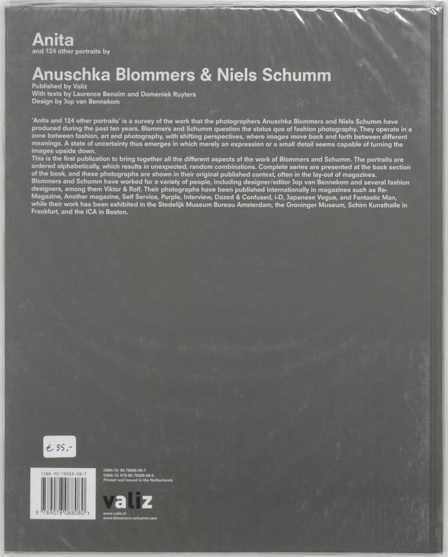 Achterkant van Anita and 124 other portraits by Anuschka Blommers and Niels Schumm