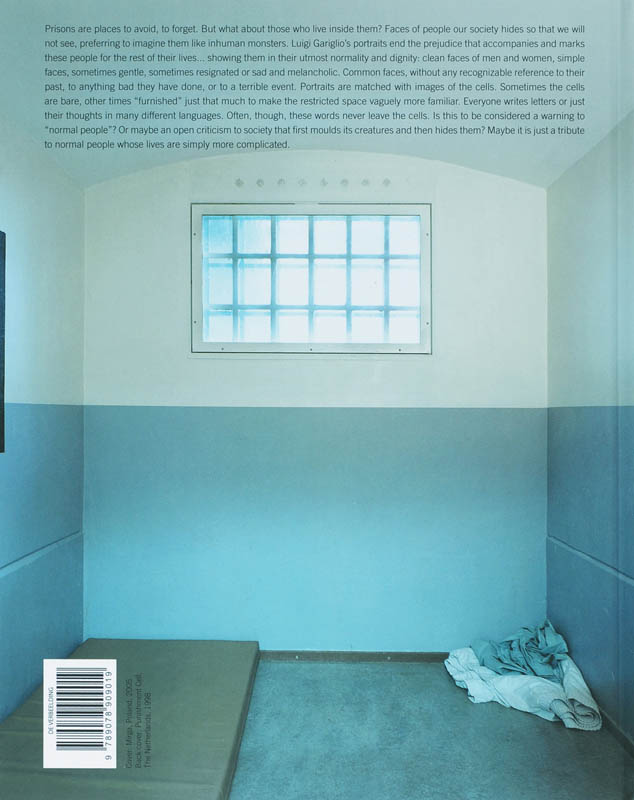 Achterkant van Portraits in Prisons