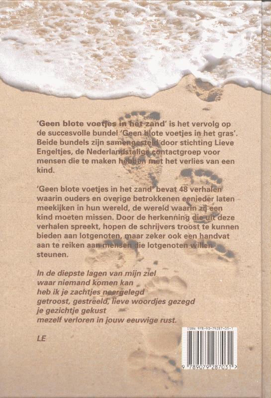 Achterkant van Geen blote voetjes in het zand