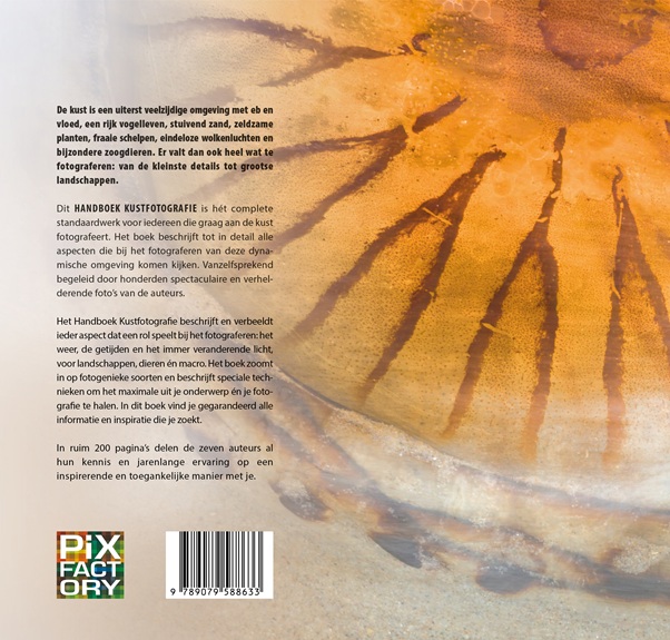 Achterkant van Handboek Kustfotografie