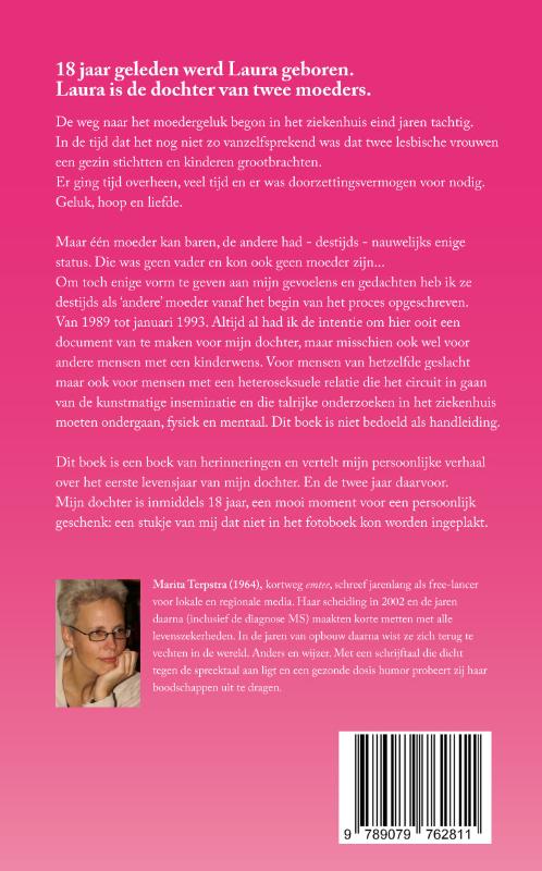 Achterkant van Laura