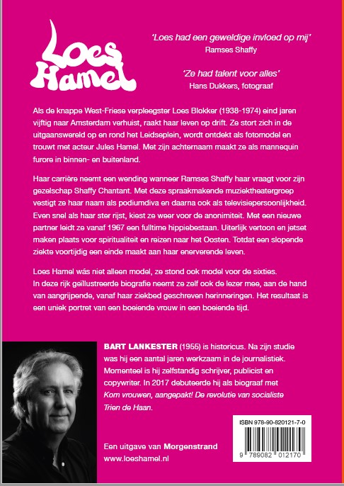 Achterkant van Loes Hamel