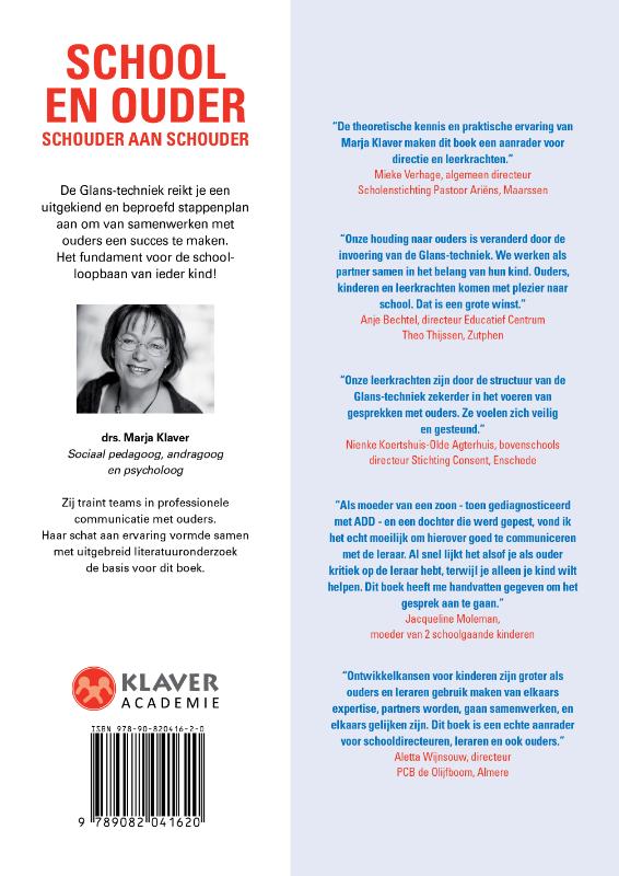 Achterkant van School en ouder schouder aan schouder