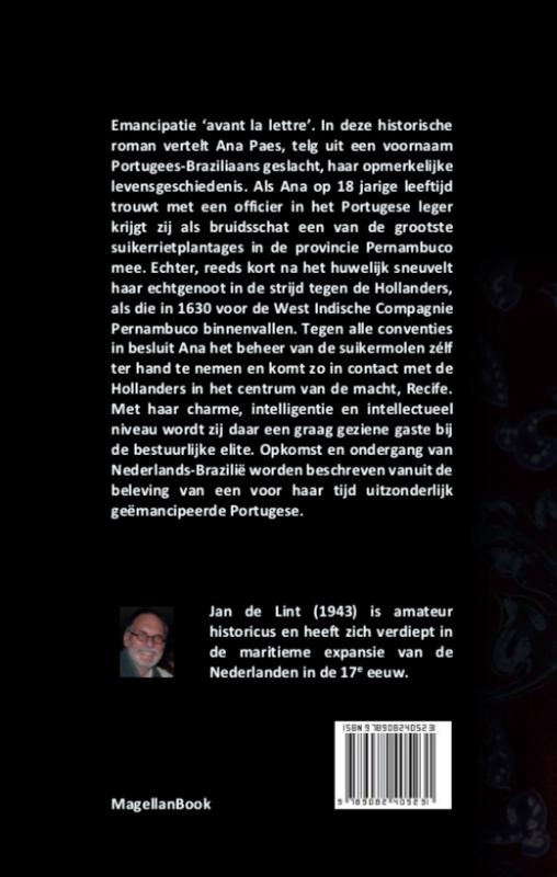 Achterkant van Ana Paes