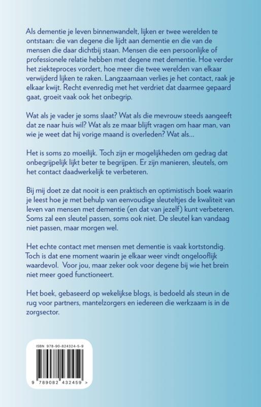 Achterkant van Bij mij doet ze dat nooit