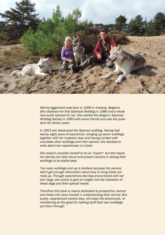 Achterkant van Living amongst wolfdogs