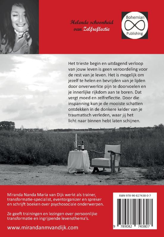 Achterkant van Helende schoonheid van Zelfreflectie