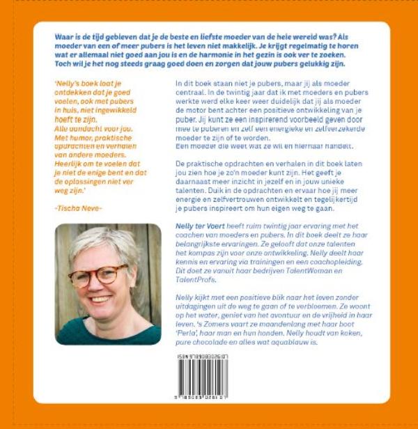 Achterkant van Mama pubert mee