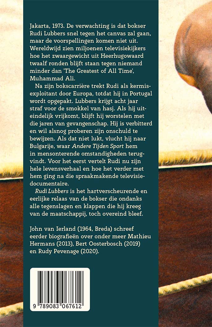 Achterkant van Rudi Lubbers
