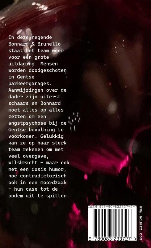 Achterkant van KARANDASH