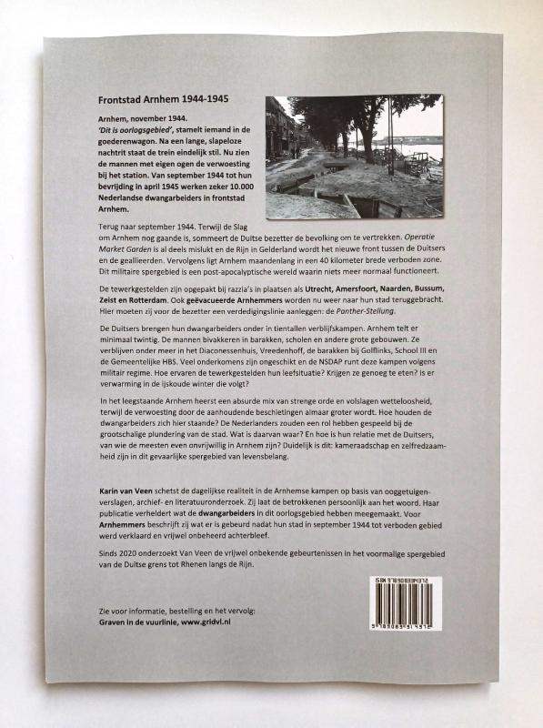 Achterkant van Dwangarbeiders in de vuurlinie